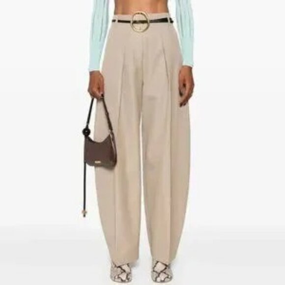 JACQUEMUS Beige 'Le pantalon Ovalo' Trousers - Picture 4 of 11